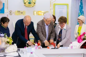 Trilingual dictionary of Kazakh idioms published in Kazakhstan - photo 8