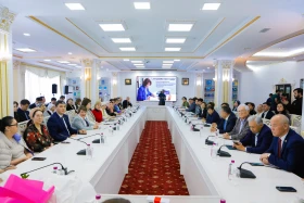 Trilingual dictionary of Kazakh idioms published in Kazakhstan - photo 11