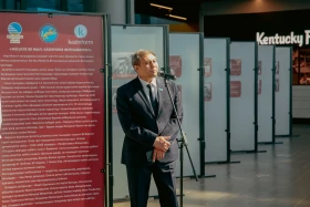 KAZINFORM ФОТОШЕЖІРЕСІ: елордада Жеңістің 80 жылдығына арналған көрме ашылды - фото 9