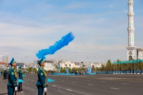 In the sky over Astana: what aircraft were showcased at the Victory Day military parade - photo 23