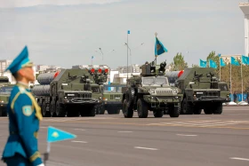 Алғаш рет Жеңіс парадында Қазақстанның ең жаңа ұрпағы бронетехникалары TAIMAS және AIBAR таныстырылды - фото 5