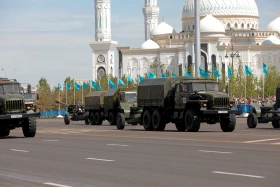 Алғаш рет Жеңіс парадында Қазақстанның ең жаңа ұрпағы бронетехникалары TAIMAS және AIBAR таныстырылды - фото 16