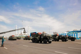 Алғаш рет Жеңіс парадында Қазақстанның ең жаңа ұрпағы бронетехникалары TAIMAS және AIBAR таныстырылды - фото 17