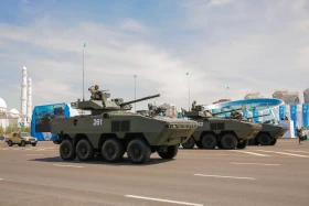 Алғаш рет Жеңіс парадында Қазақстанның ең жаңа ұрпағы бронетехникалары TAIMAS және AIBAR таныстырылды - фото 26