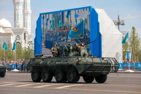 Алғаш рет Жеңіс парадында Қазақстанның ең жаңа ұрпағы бронетехникалары TAIMAS және AIBAR таныстырылды - фото 30