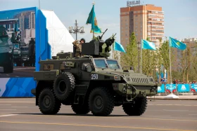 Алғаш рет Жеңіс парадында Қазақстанның ең жаңа ұрпағы бронетехникалары TAIMAS және AIBAR таныстырылды - фото 35