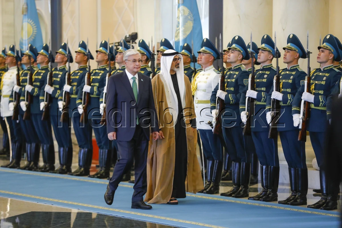 President Tokayev hosts welcome ceremony for Crown Prince of Abu Dhabi at Akorda - photo 1