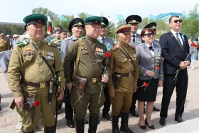 Астанада Жеңіс күніне арналған «Бейбіт аспан астында» атты ауқымды мереке өтті - фото 3