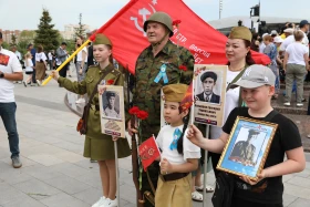 Астанада Жеңіс күніне арналған «Бейбіт аспан астында» атты ауқымды мереке өтті - фото 12