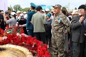 Астанада Жеңіс күніне арналған «Бейбіт аспан астында» атты ауқымды мереке өтті - фото 14