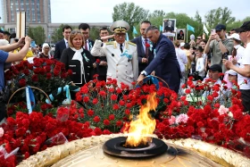 Астанада Жеңіс күніне арналған «Бейбіт аспан астында» атты ауқымды мереке өтті - фото 18