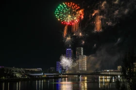Astana celebrates 80th anniversary of Great Victory with spectacular fireworks show - photo 4