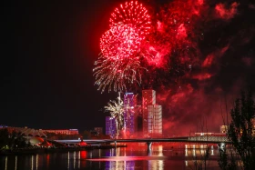 Astana celebrates 80th anniversary of Great Victory with spectacular fireworks show - photo 11