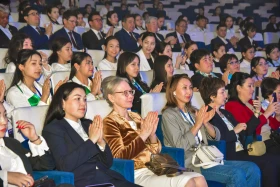 «Ана тілі» зияткерлік олимпиадасының жеңімпаздары оқу гранттарына ие болды - фото 10