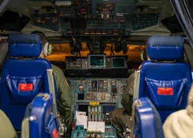 Аспан, ұшақ, фотоаппарат ұстаған қыз: Қазақстандағы споттинг құпиялары - фото 22