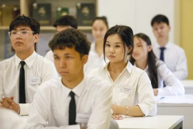Minister of Education Gani Beisembayev held a homeroom session for students in the capital. - photo 10