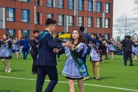 Оқу-ағарту министрі оқушыларды оқу жылының аяқталуымен құттықтады - фото 14