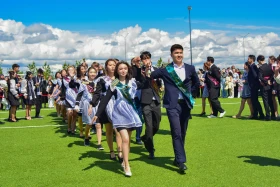 Оқу-ағарту министрі оқушыларды оқу жылының аяқталуымен құттықтады - фото 15