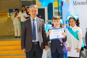 Оқу-ағарту министрі оқушыларды оқу жылының аяқталуымен құттықтады - фото 26