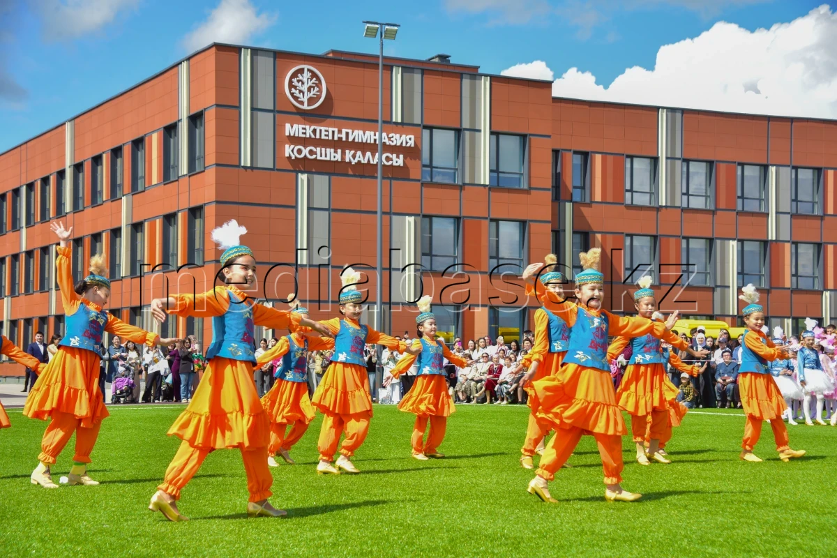 Оқу-ағарту министрі оқушыларды оқу жылының аяқталуымен құттықтады - фото 1