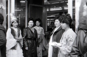 Көрме секілді дүкендер: 90-жылдардағы Үрімжідегі қытайлық сауда - фото 16