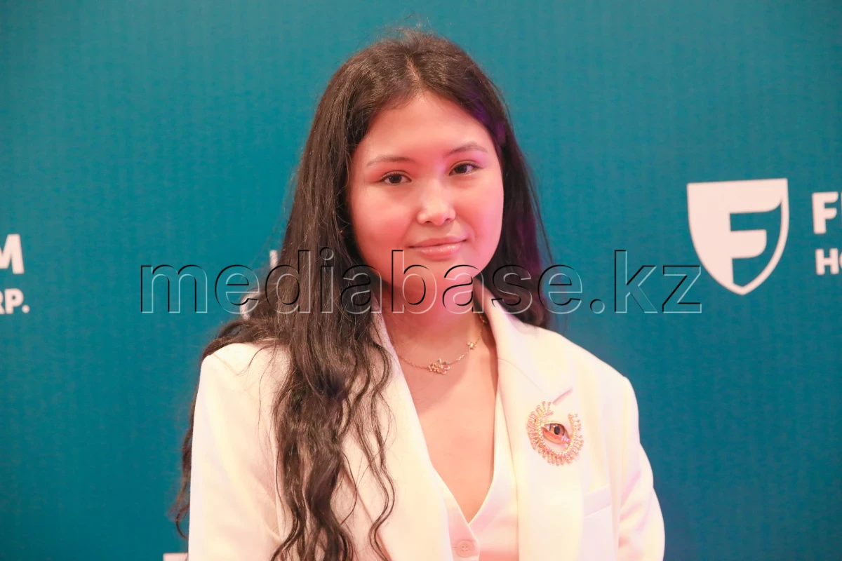 Бибісара Асаубаева әйелдер арасында екінші гроссмейстер атанды - фото 1