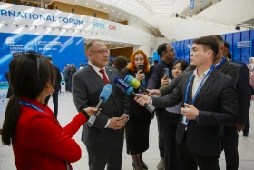 Астана халықаралық форумы жұмысын бастады - фото 4