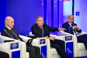 Астана халықаралық форумы жұмысын бастады - фото 41