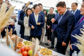 Алматыға Қытайдың Сиань қаласынан туристік пойыз келді - фото 4