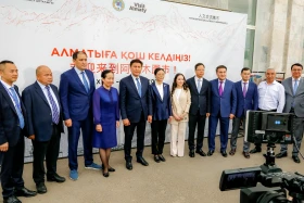 Алматыға Қытайдың Сиань қаласынан туристік пойыз келді - фото 7