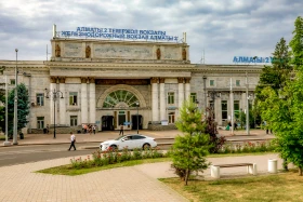 Алматыға Қытайдың Сиань қаласынан туристік пойыз келді - фото 11