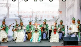 Алматыға Қытайдың Сиань қаласынан туристік пойыз келді - фото 13