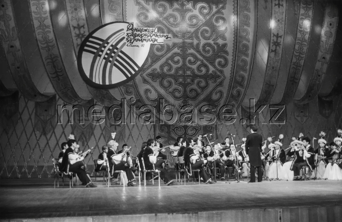 The First World Kurultai of Kazakhs united the Kazakh diaspora from around the world. - photo 1