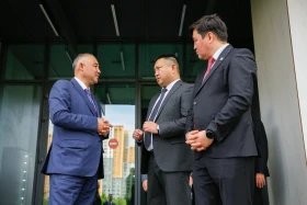 Қырғызстан Парламентінің төрағасы ҚР Президенті Телерадиокешенінде болды - фото 16