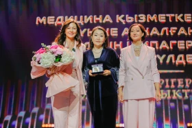 Сертификаты и путевки в санатории вручили лучшим медработникам Астаны - фото 32