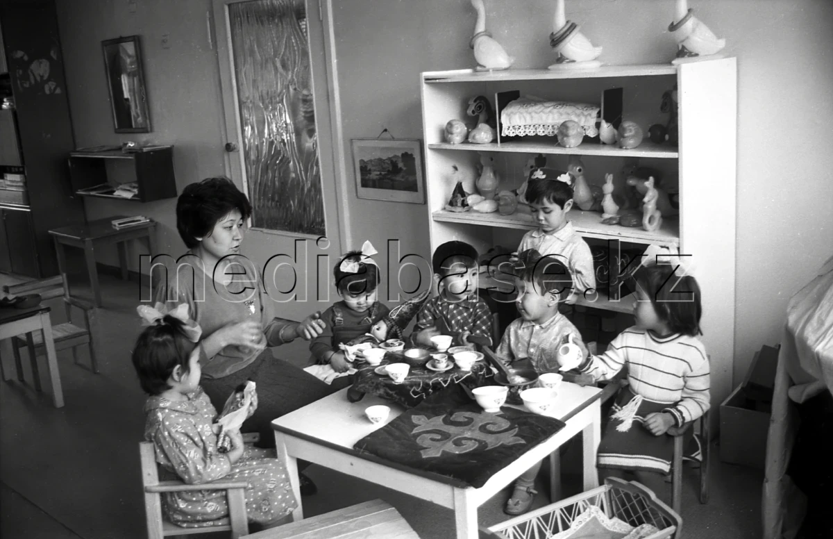 1980-жылдардағы Алматы балабақшалары: музыка, қолөнер және балалыққа қамқорлық - фото 1