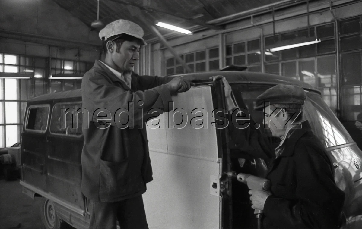 Крючков атындағы зауыт - фото 1