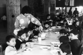 Каменка мектептеріндегі тегін тамақтандыру: кеңестік қамқорлық үлгісі - фото 5