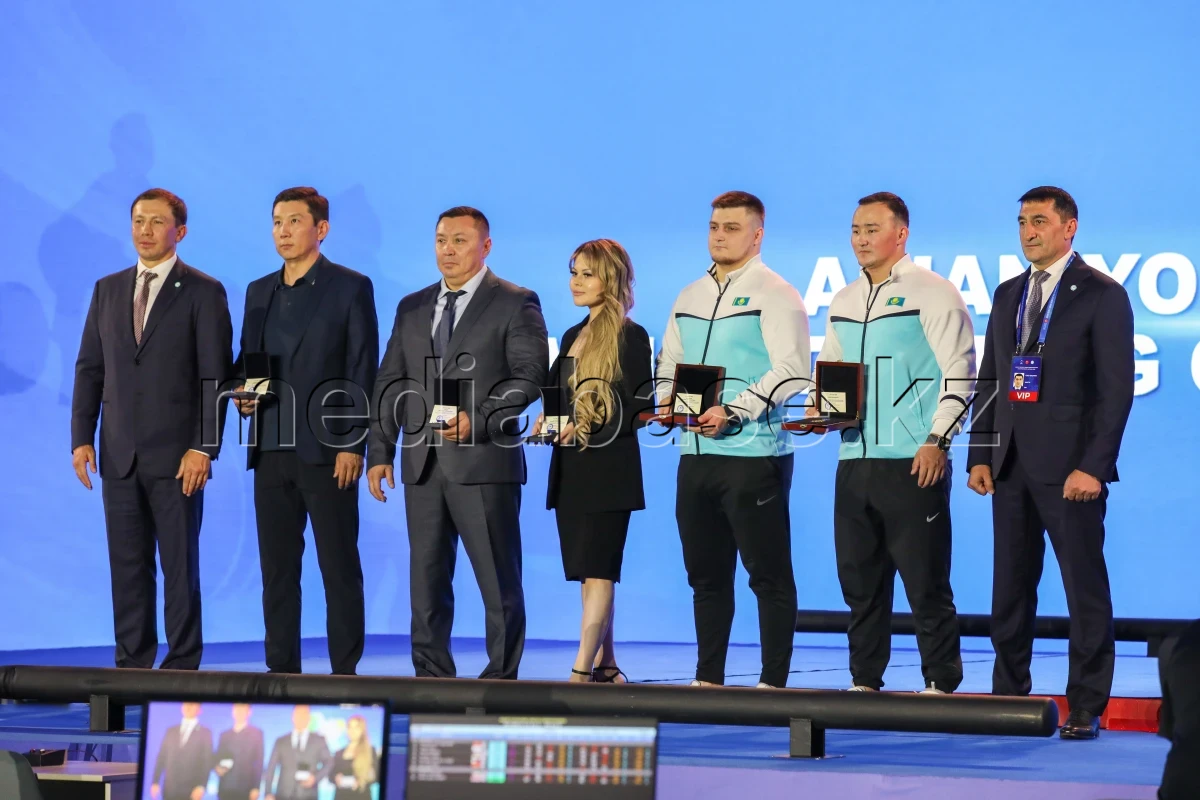 Астанада жастар арасында ауыр атлетикадан Азия чемпионаты басталды - фото 1