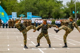 25-летие Десантно-штурмовых войск отметили в Конаеве - фото 17