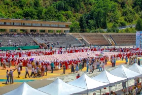 Алматыда құрақ көрпе жинаудан әлемдік рекорд орнатылды - фото 1