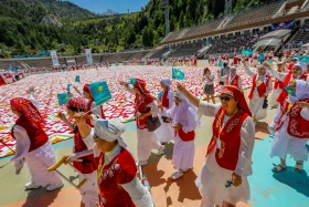 Алматыда құрақ көрпе жинаудан әлемдік рекорд орнатылды - фото 12