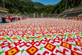 Алматыда құрақ көрпе жинаудан әлемдік рекорд орнатылды - фото 14