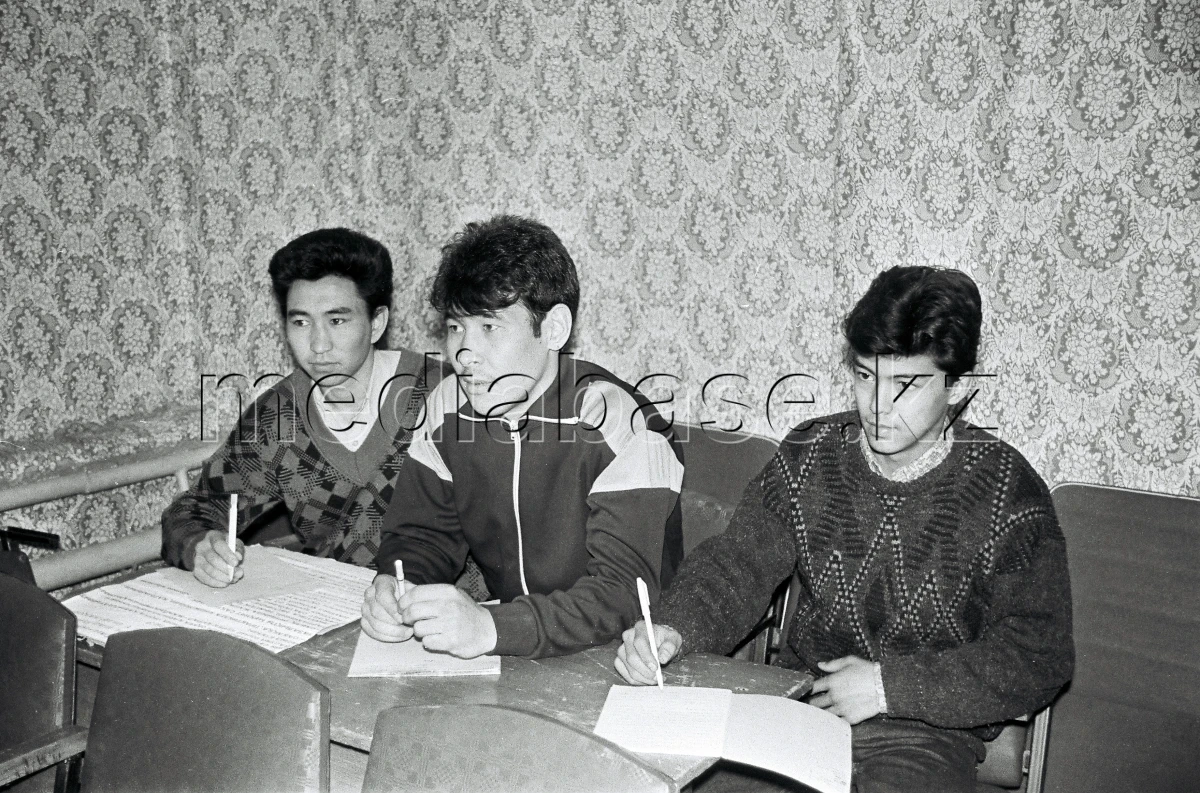 «Наурыз қоры». Кеңсе кеңесі. 1980-1990 жж. - фото 1