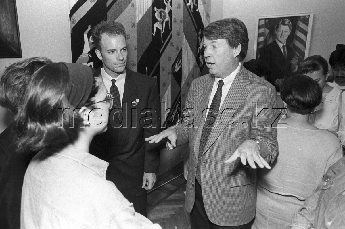 «Мост мира» Посол США в Алматы - фото 1