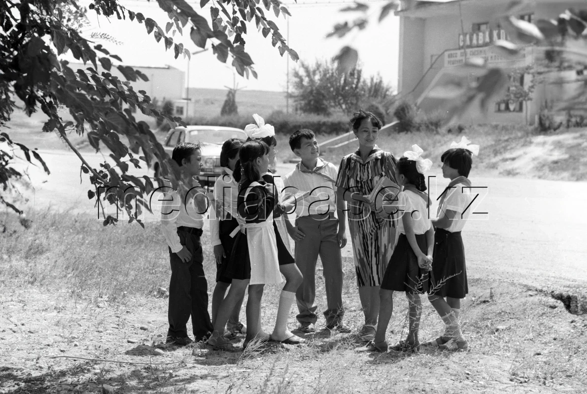 Ұстазды қарсы алу сәті - фото 1