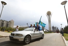 Олимпиада чемпиондары мен жүлдегерлері Астана көшелерімен жүріп өтті - фото 6