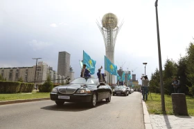 Олимпиада чемпиондары мен жүлдегерлері Астана көшелерімен жүріп өтті - фото 10