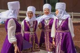 Абай әндері қалалық автобуста: Астанада ерекше челлендж өтті - фото 2