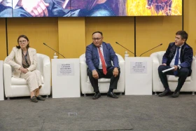 Абай руханияты: «Бәйтерек» холдингі қызметкерлері ақын мұрасын дәріптеді - фото 14